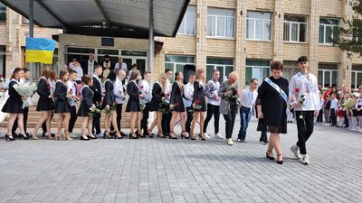 Останній дзвоник онлайн: випускники на Тернопільщині долучилися до всеукраїнського свята