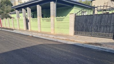 Ремонт тротуару на вулиці Хлібній у Житомирі не завершили: які причини Ремонт тротуару на вулиці Хлібній у Житомирі не завершили: які причини