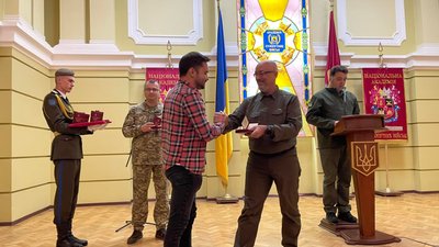Міністр оборони нагородив львівських волонтерів