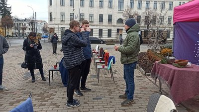 "Непораховані 1932-33". У Вінниці вшанували памʼять жертв Голодомору "Непораховані 1932-33". У Вінниці вшанували памʼять жертв Голодомору