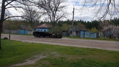 "Мамо, танки стоять!". Московський Бобрик на Сумщині був у тимчасовій окупації "Мамо, танки стоять!". Московський Бобрик на Сумщині був у тимчасовій окупації
