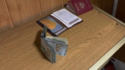 1500 хабаря аби в’їхати в Україну. На Вінниччині затримали росіянина 1500 хабаря аби в’їхати в Україну. На Вінниччині затримали росіянина