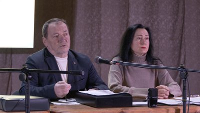 Сесія міської ради у Каневі Сесія міської ради у Каневі