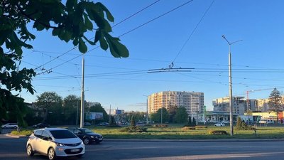 Кільце на перехресті Кульпарківської, Виговського та Володимира Великого