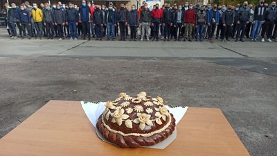 З Кропивницького на військову службу відправлять десятьох призовників З Кропивницького на військову службу відправлять десятьох призовників
