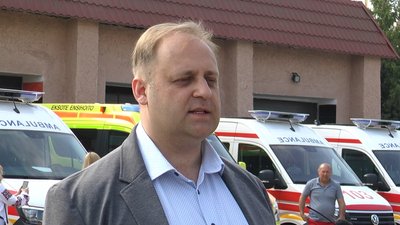 У Франківську відкрили кисневу станцію та передали автомобілі десятьом підрозділам екстреної меддопомоги У Франківську відкрили кисневу станцію та передали автомобілі десятьом підрозділам екстреної меддопомоги