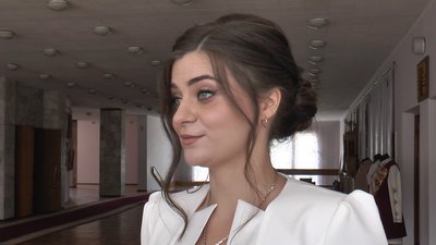 Випускниця Романа Маковійчук Випускниця Романа Маковійчук