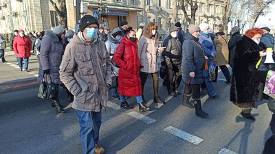 У Миколаєві перекривали дорогу на знак протесту проти зростання тарифів