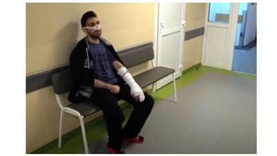 "Я подумав, що помер у цей момент". До лікарні в Дніпрі привезли жителя Краматорська, врятованого з-під завалів