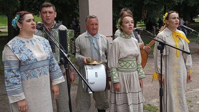 "ЕтноСильні": на фестивалі у Бердичеві збирали кошти для ЗСУ "ЕтноСильні": на фестивалі у Бердичеві збирали кошти для ЗСУ