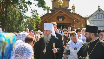 Митрополит Епіфаній провів молитву за перемогу України у Вараші на Рівненщині