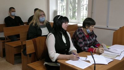 2 місяці під заставою. Підозрюваній у держзраді херсонці подовжили запобіжний захід