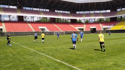 У Сумах відбувся товариський матч між футболістами та представниками силових структур У Сумах відбувся товариський матч між футболістами та представниками силових структур