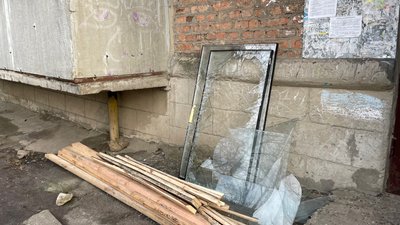 "Вибухи чув. І дім шатався". Конотопці розповіли про ракетний обстріл міста "Вибухи чув. І дім шатався". Конотопці розповіли про ракетний обстріл міста