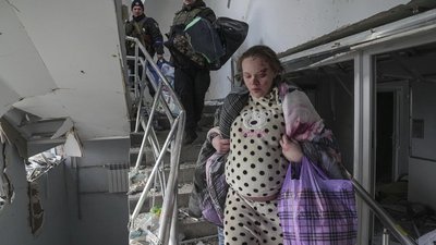 After the shelling of maternity hospital in Mariupol, one of the survivors gave birth to a baby girl After the shelling of maternity hospital in Mariupol, one of the survivors gave birth to a baby girl