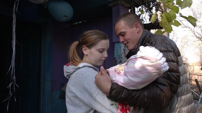 13-річну породіллю виписали з лікарні. Батьку дитини все ще загрожує кримінальна відповідальність