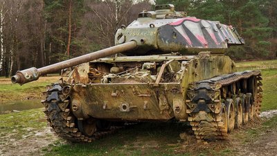 Британська армія розглядає повну відмову від танків та перехід на кіберозброєння