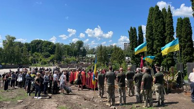 Поховали Михайла Петришина на Микулинецькому кладовищі