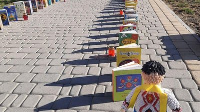 165 книг під відкритим небом: у Тульчині вшанувати загиблих на війні дітей
