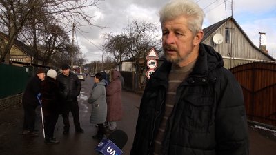 У Житомирі комунальникам завадили перекрити каналізаційну врізку в зливові мережі У Житомирі комунальникам завадили перекрити каналізаційну врізку в зливові мережі
