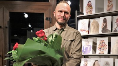 Кадровий військовий презентував у Житомирі книгу спогадів про пережите на війні Кадровий військовий презентував у Житомирі книгу спогадів про пережите на війні