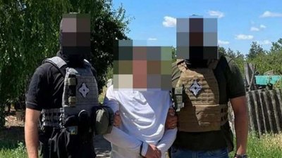 На Миколаївщині СБУ затримала чоловіків, які можуть бути коригувальниками ракетних обстрілів