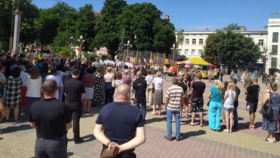 У Тернополі прощаються зі загиблим на сході земляком – сержантом Іваном Дедюхом