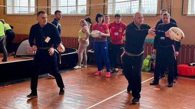 Бадмінтон, регбі, флорбол: у школах Тернопільщини запроваджують новий проєкт