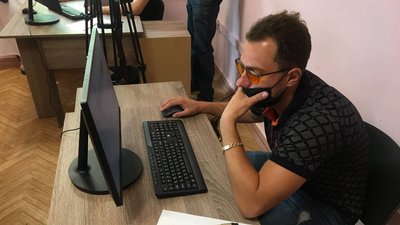 В Україні розпочалися іспити на знання державної мови. Хто і як складатиме В Україні розпочалися іспити на знання державної мови. Хто і як складатиме