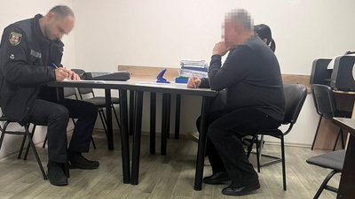 Поліція, підозрюваний