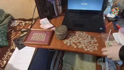 На Рівненщині чоловік намагався незаконно переправити до Росії предмети старовини На Рівненщині чоловік намагався незаконно переправити до Росії предмети старовини