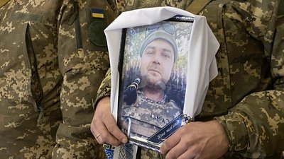 У Полтаві влаштували прощання з воїном Андрієм Горбенком із Мачухівської ТГ У Полтаві влаштували прощання з воїном Андрієм Горбенком із Мачухівської ТГ