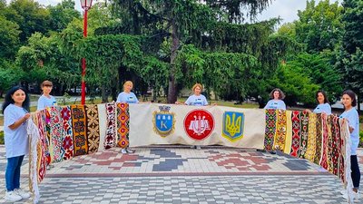У Кропивницькому презентують 12-метровий "Рушник Єдності" з вовни