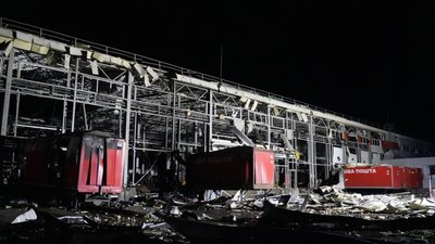 РФ вдарила по "Новій пошті" під Харковом, Україна готує зустріч "формули миру" на Мальті. 606 день війни. Онлайн