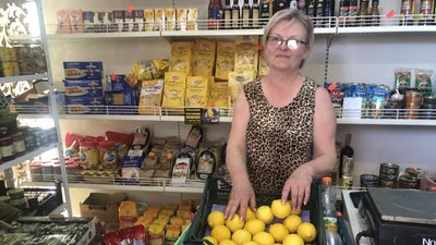 Торгівля після посиленого карантину: як на Закарпатті повертаються до роботи в "зеленій" зоні Торгівля після посиленого карантину: як на Закарпатті повертаються до роботи в "зеленій" зоні
