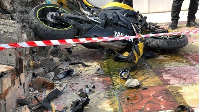 Мотоцикліст, який врізався в паркан в Харкові, отримав травму голови