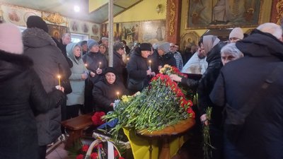 У Сумах поховали військового Володимира Ворожбяна
