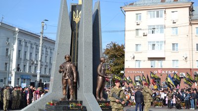 "Це місце у Житомирі для нас святе": матері загиблих воїнів про відкриття пам'ятника захисникам "Це місце у Житомирі для нас святе": матері загиблих воїнів про відкриття пам'ятника захисникам