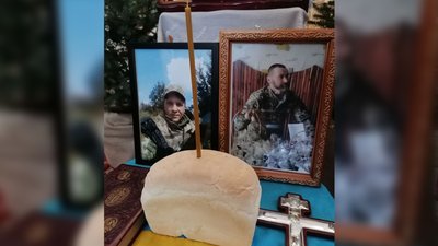 На Чернігівщині попрощалися із чотирма бійцями, які загинули на сході України На Чернігівщині попрощалися із чотирма бійцями, які загинули на сході України