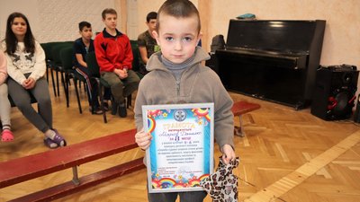 У Житомирі нагородили переможців конкурсу дитячих малюнків "Служба судової охорони очима дітей"