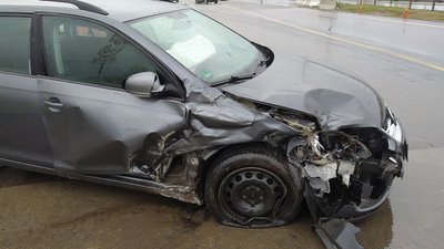 На Житомирщині на трасі Київ – Чоп сталася ДТП: Hyundai зіткнувся з Volkswagen На Житомирщині на трасі Київ – Чоп сталася ДТП: Hyundai зіткнувся з Volkswagen