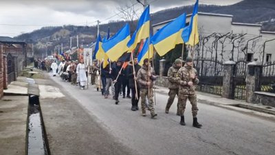 На Закарпатті попрощалися із полеглим на війні захисником Ігорем Гаврищуком На Закарпатті попрощалися із полеглим на війні захисником Ігорем Гаврищуком