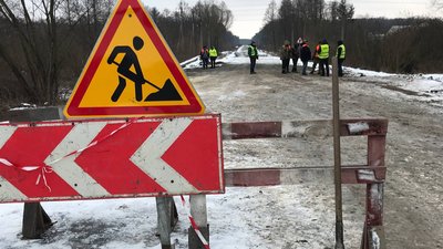 У місті на Волині відкрили проїзд, який був закритий три тижні: ремонт призупинили У місті на Волині відкрили проїзд, який був закритий три тижні: ремонт призупинили