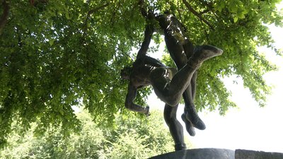 Нічийні скульптури Нічийні скульптури