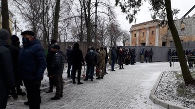 У Сумах прощаються з прикордонником Олександром Кульговим У Сумах прощаються з прикордонником Олександром Кульговим