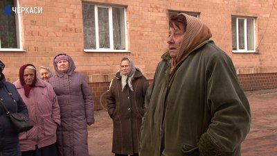 Жителі Шрамківки на Черкащині просять поновити роботу терапевтичного відділення в амбулаторії Жителі Шрамківки на Черкащині просять поновити роботу терапевтичного відділення в амбулаторії
