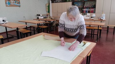 "Все робиться дуже акуратно": у Полтавському ліцеї шиють одяг для поранених військових "Все робиться дуже акуратно": у Полтавському ліцеї шиють одяг для поранених військових