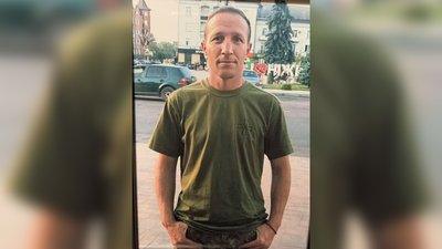 На Чернігівщині попрощалися з п'ятьма військовослужбовцями, які загинули в боях На Чернігівщині попрощалися з п'ятьма військовослужбовцями, які загинули в боях