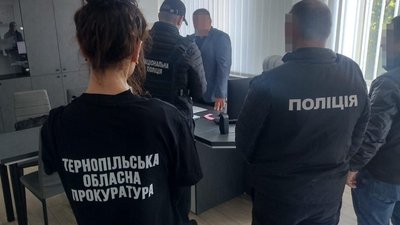підозра, кабінет, поліція, прокуратура