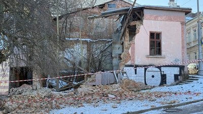 Обвалений будинок на вулиці Шолом-Алейхема